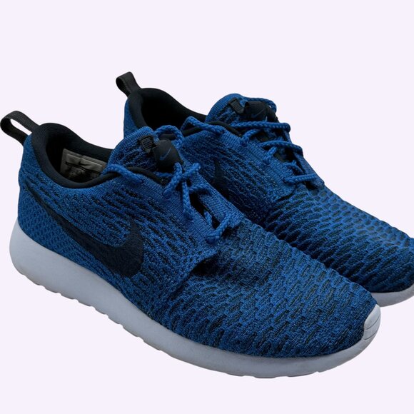 L@@k 🔥 Nike Roshe Run FlyKnit Navy Blue (704927-400) - Size 8 Women - Picture 10 of 11